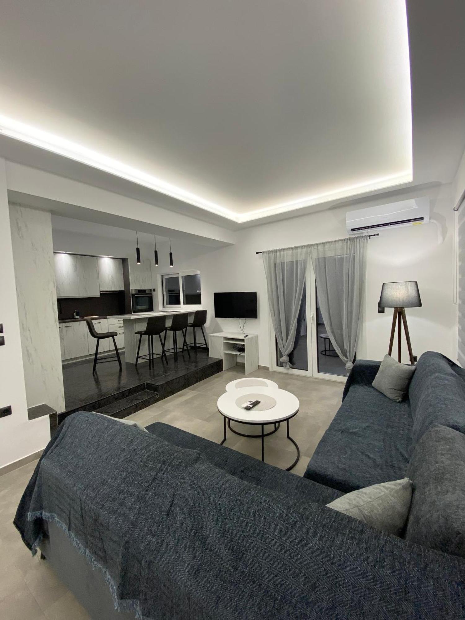 Anafis Exclusive * Athens